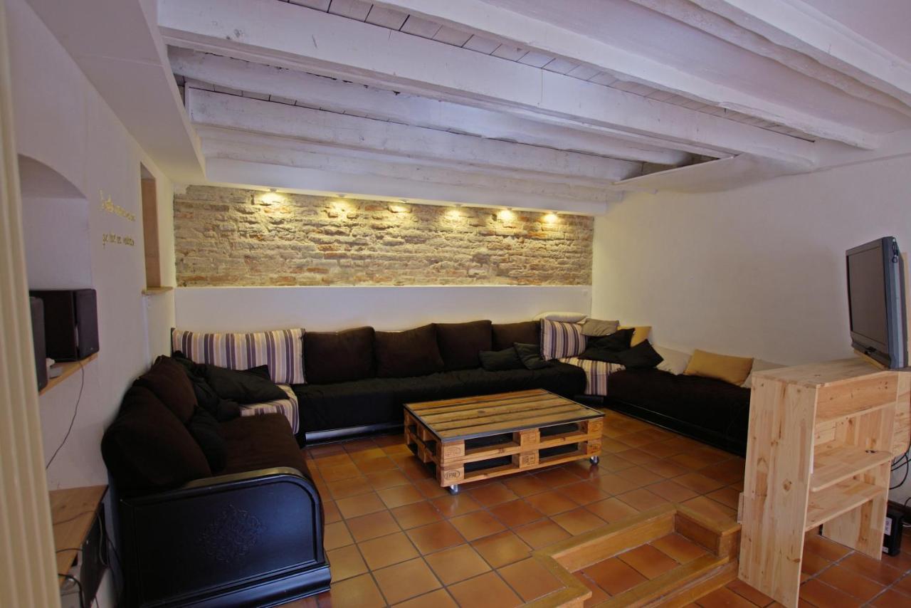 Hostel Les Cordees Liees 알비 외부 사진